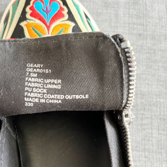 Steve Madden Geary Embroidered Sneakers Women’s Size 7.5 zip closure - Picture 14 of 14